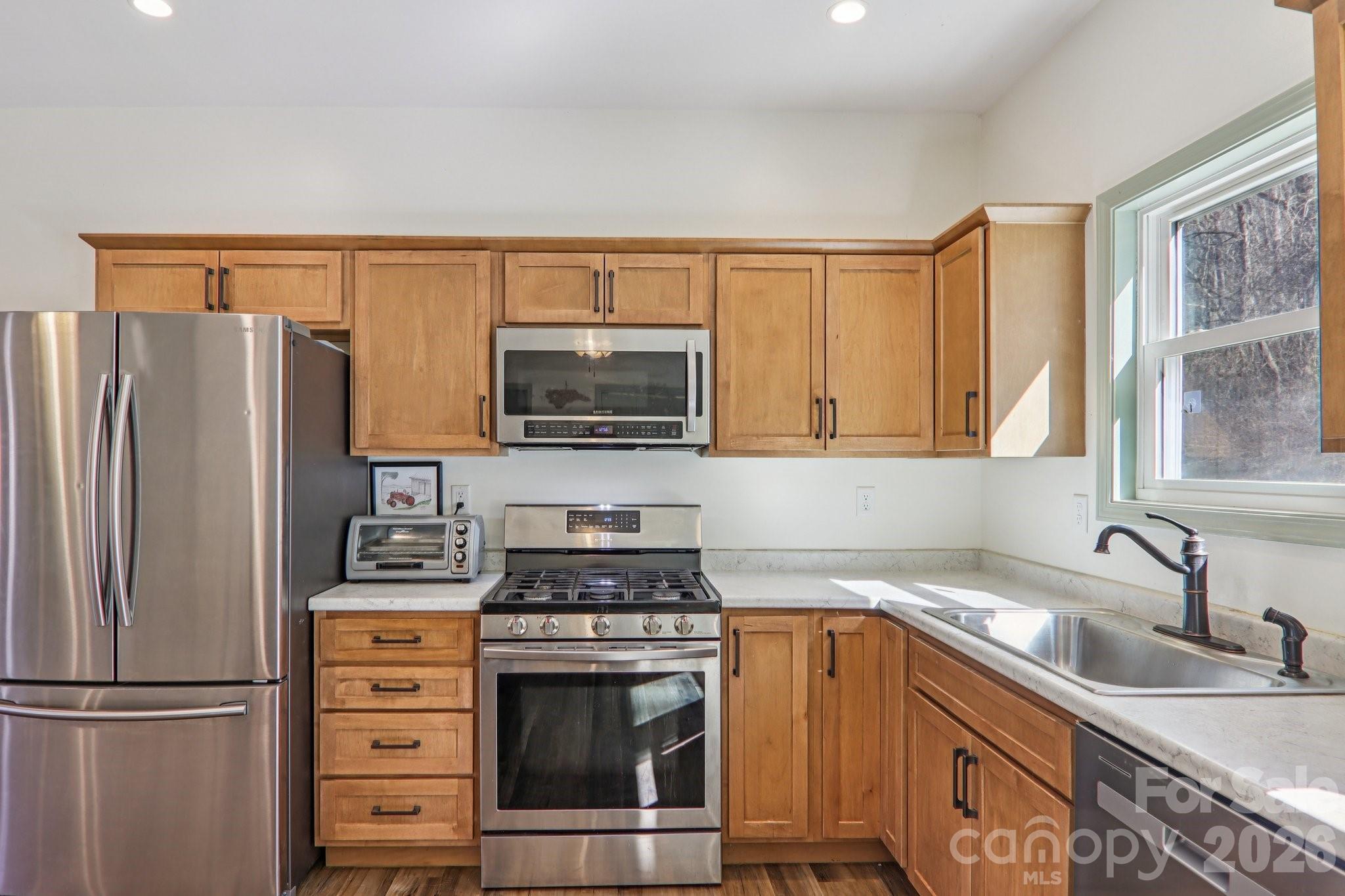 530 Wilson Cove Road — Canton