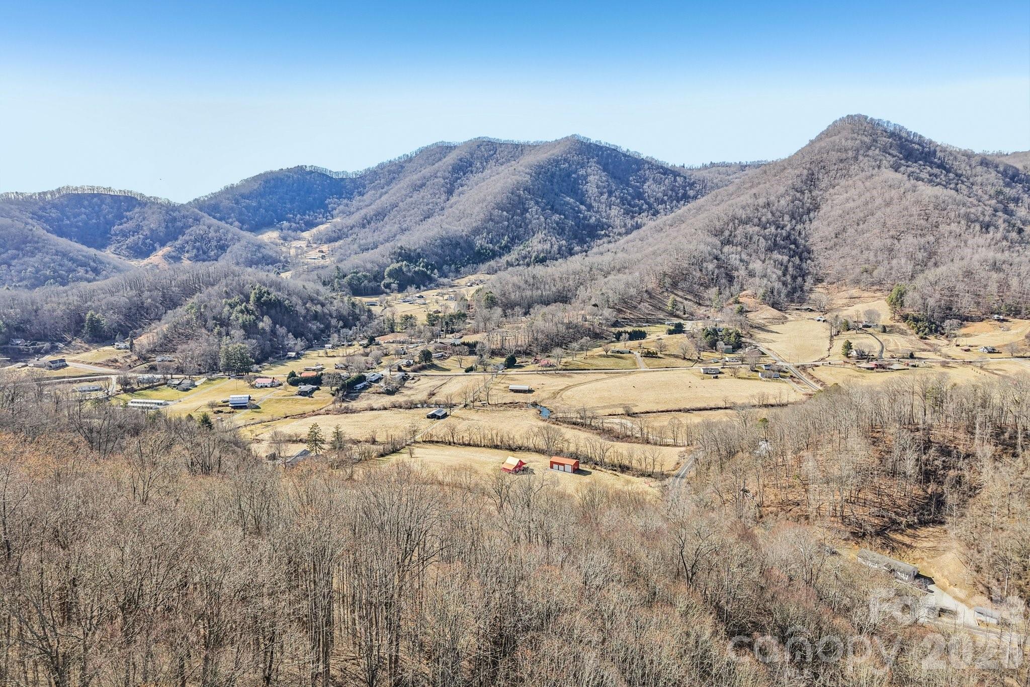 530 Wilson Cove Road — Canton