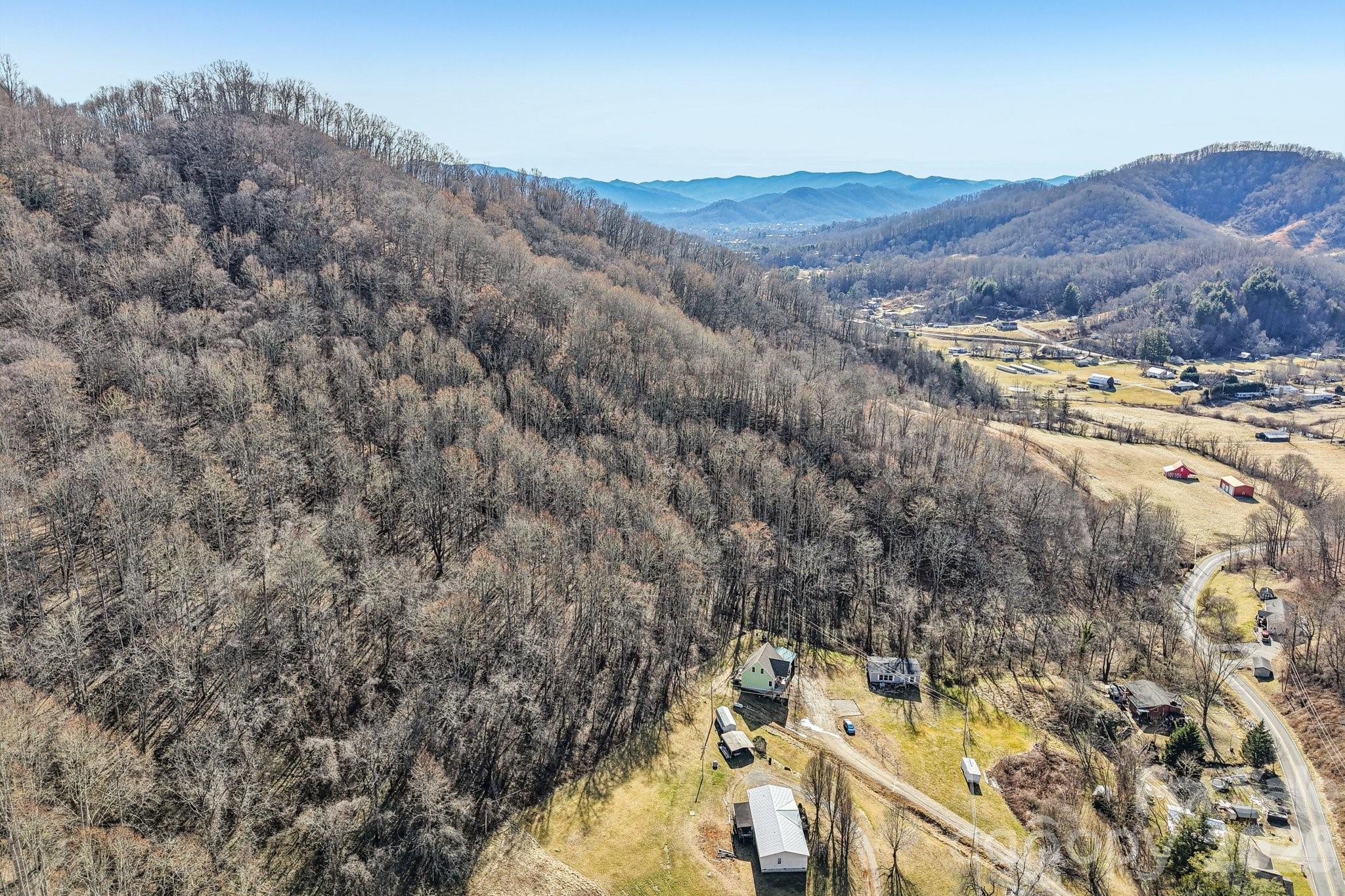 530 Wilson Cove Road — Canton