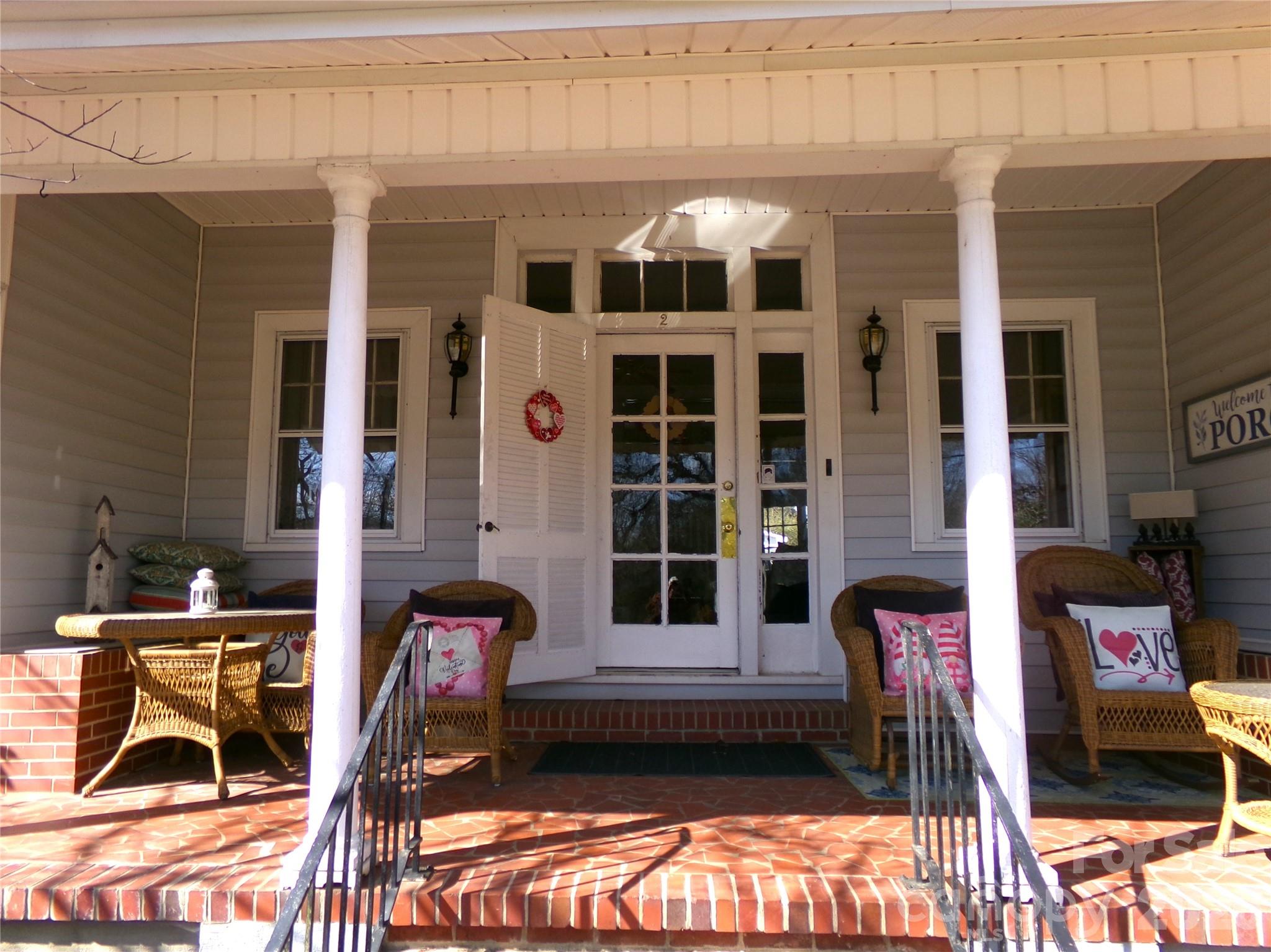 2 Tallassee Street — Badin