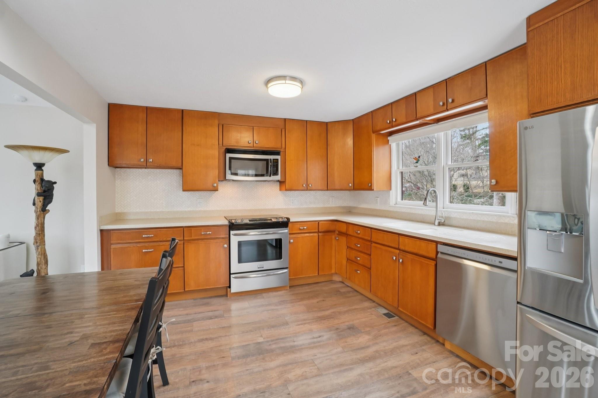 623 Owensby Road — Hendersonville