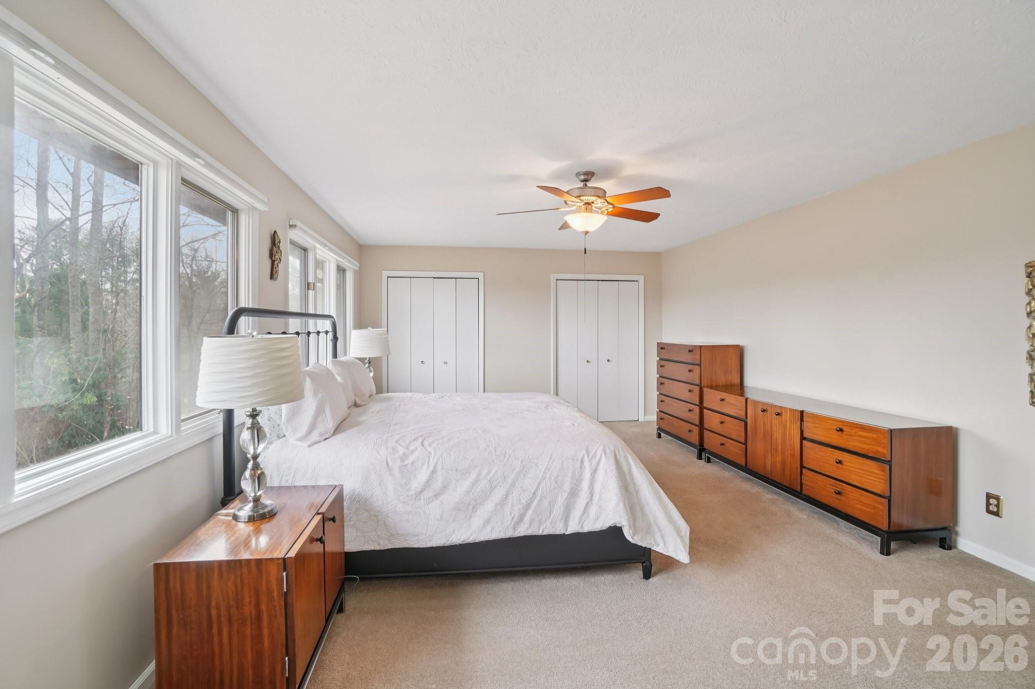 623 Owensby Road — Hendersonville