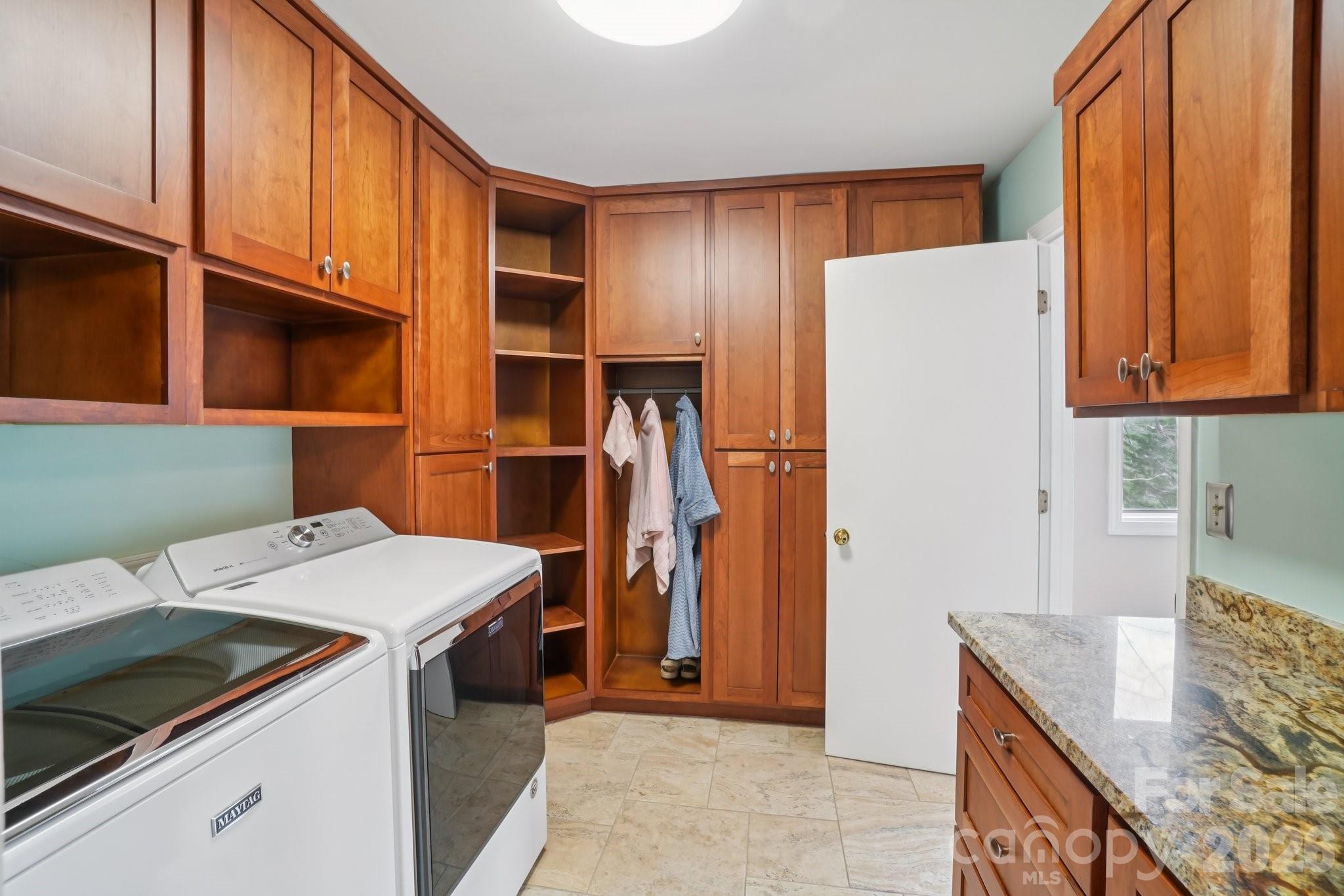 623 Owensby Road — Hendersonville