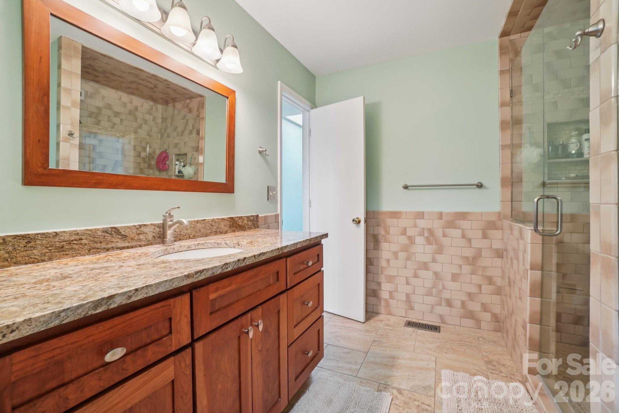 623 Owensby Road — Hendersonville