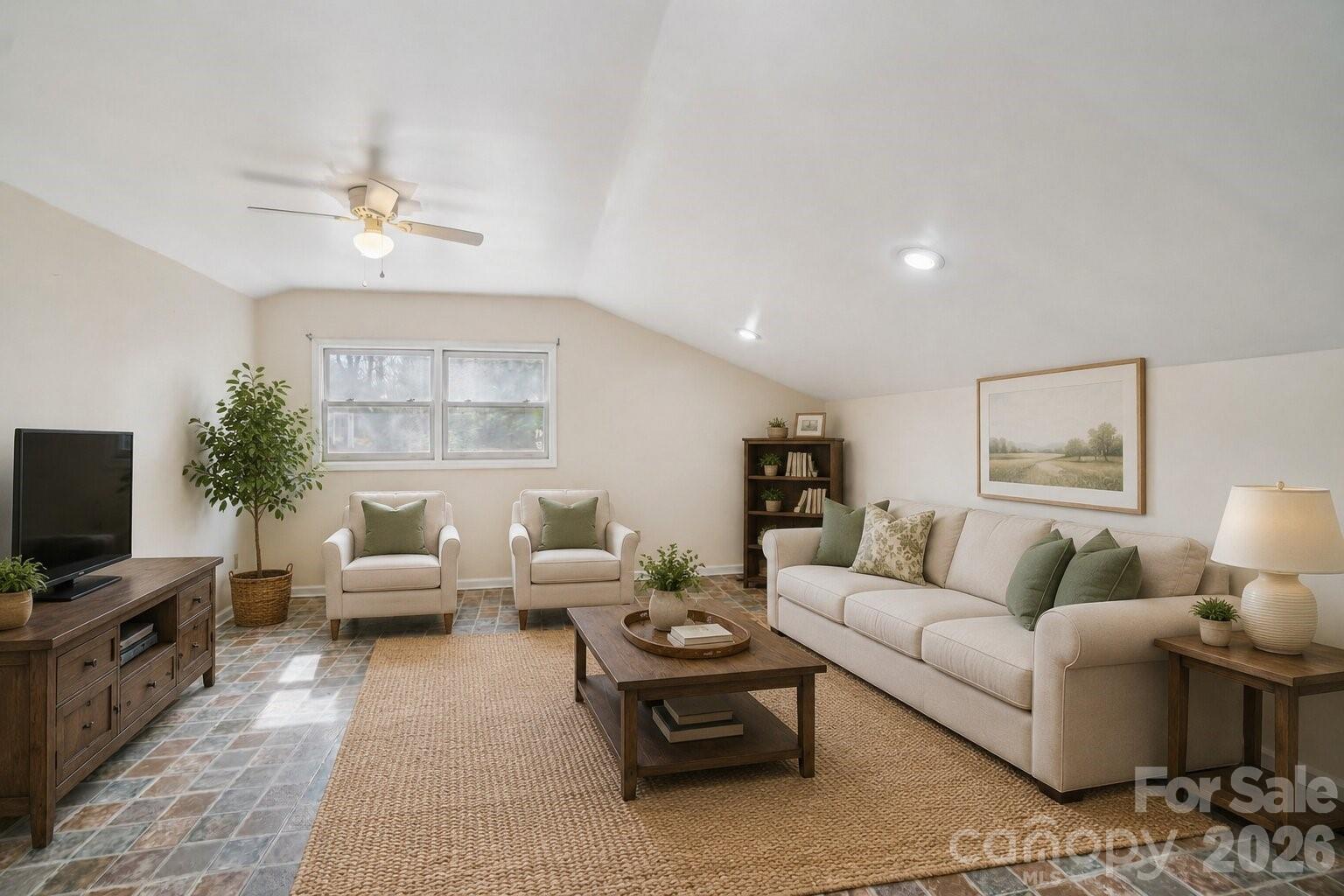 623 Owensby Road — Hendersonville