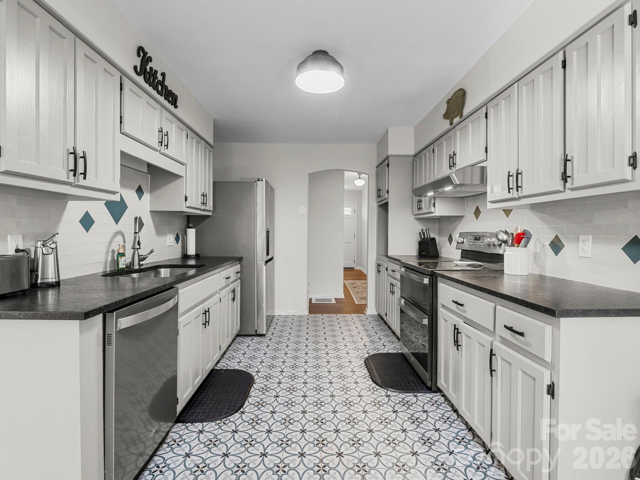 423 Mountain View Drive — Columbus