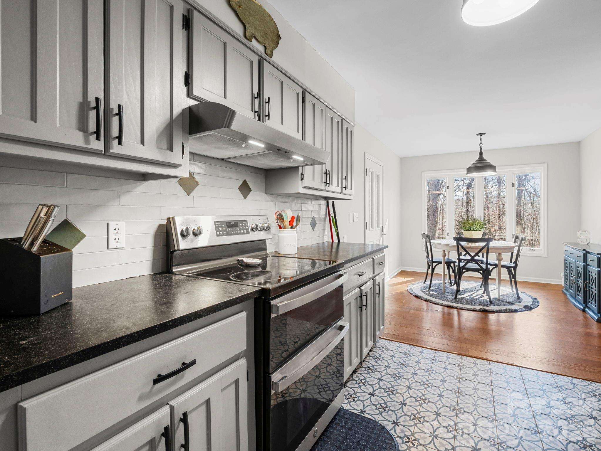 423 Mountain View Drive — Columbus