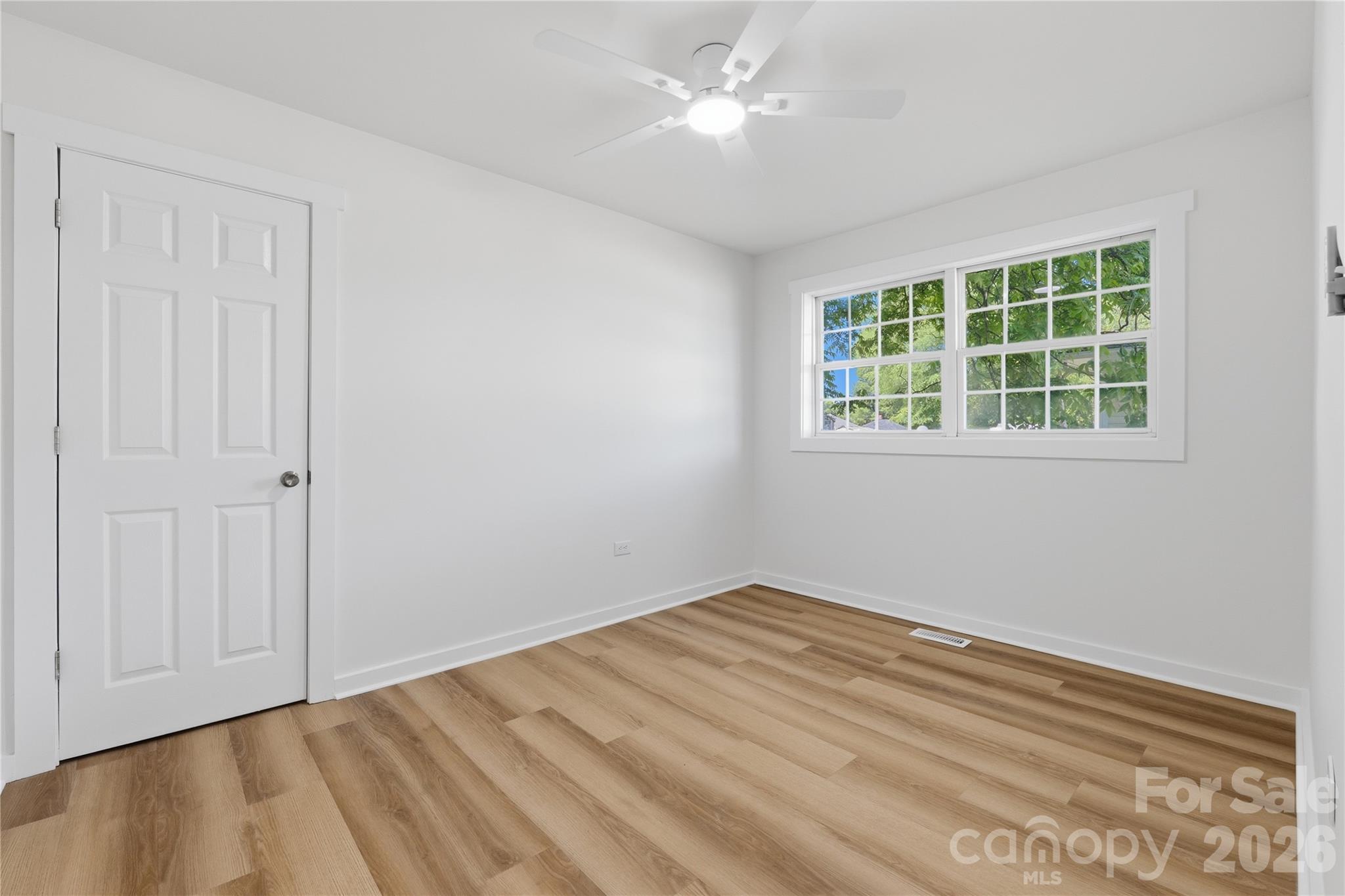 92 Spencer Avenue — Mooresville