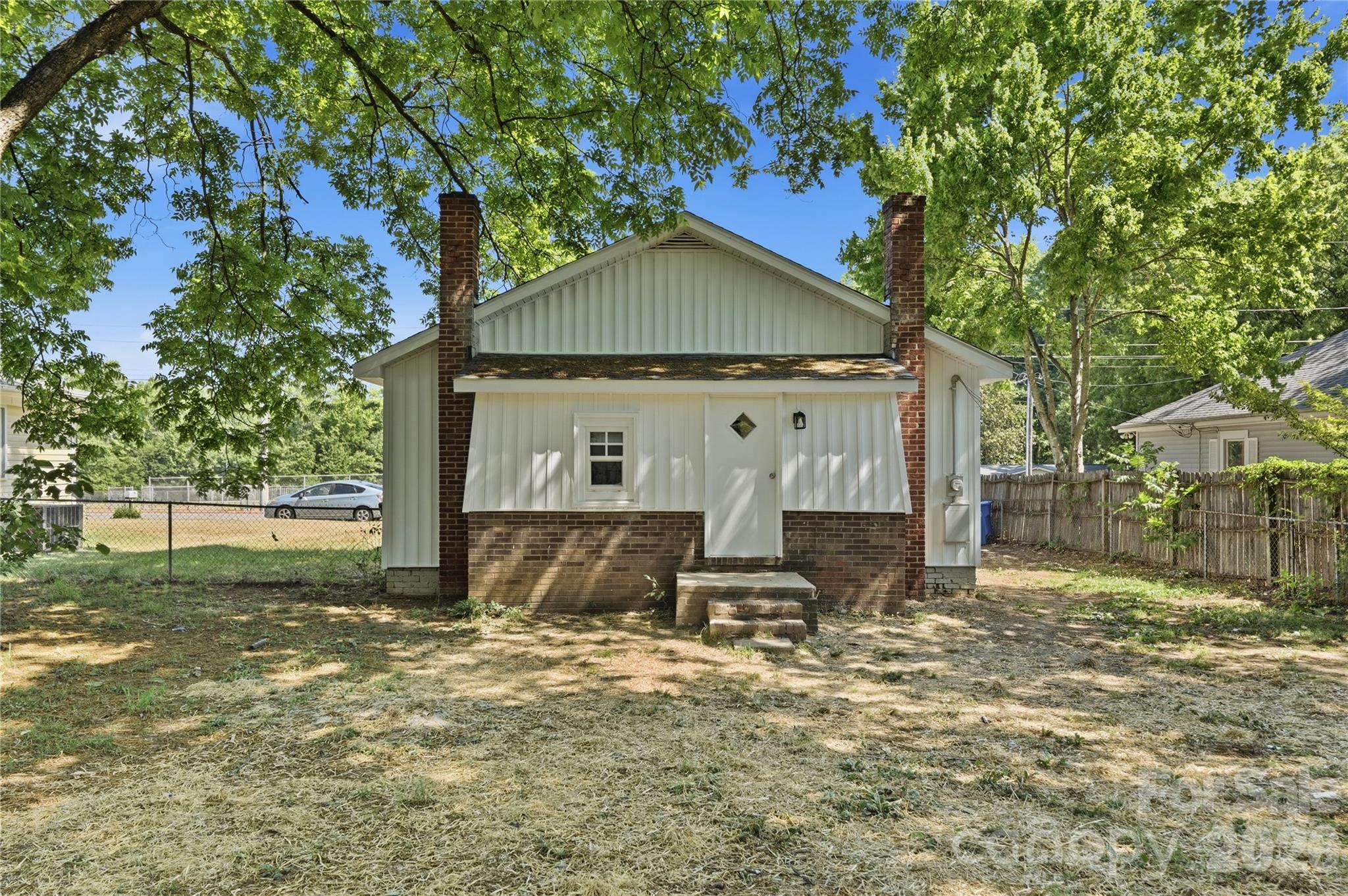92 Spencer Avenue — Mooresville