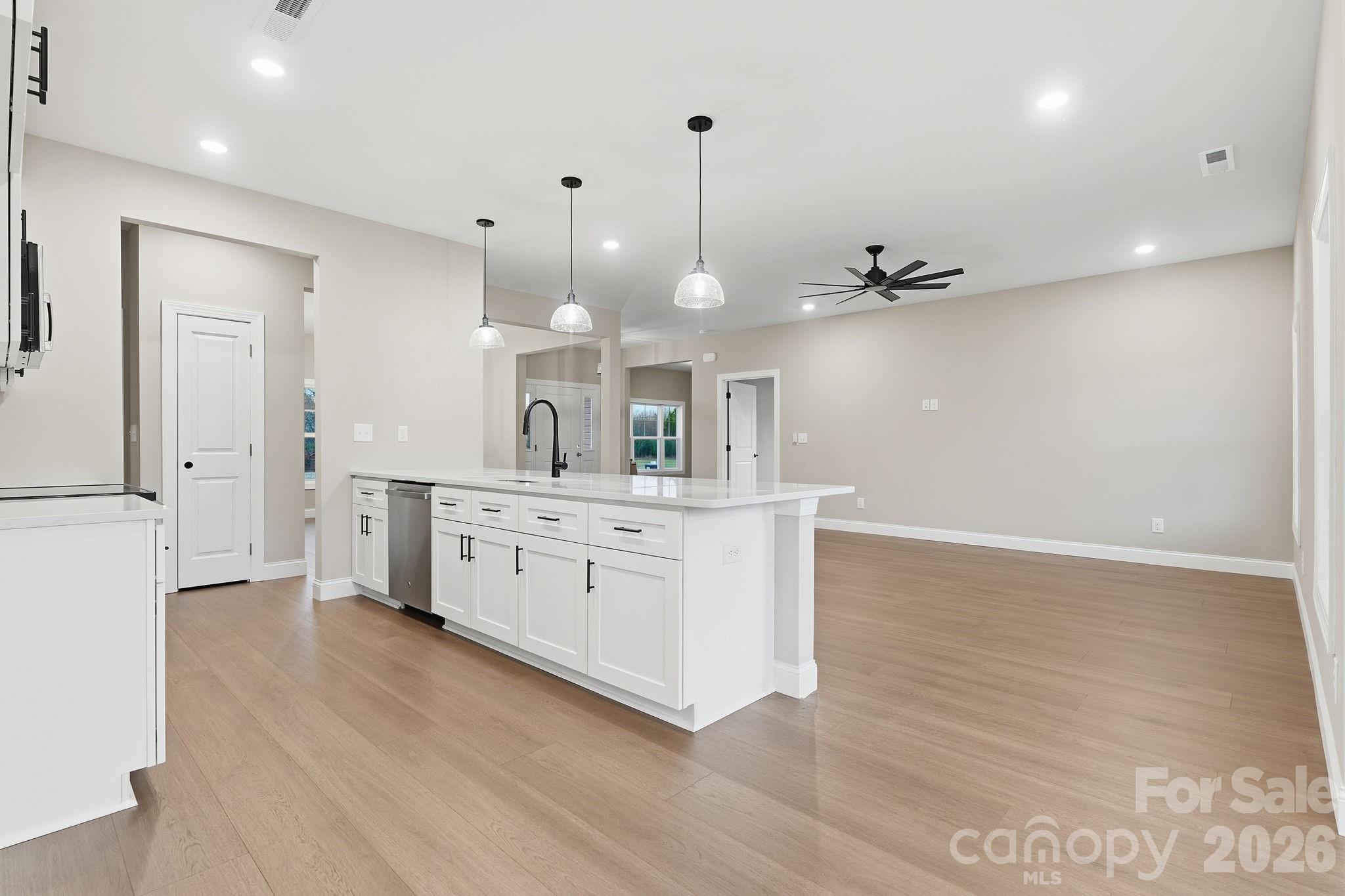 115 Windstone Crossing Trail — Troutman