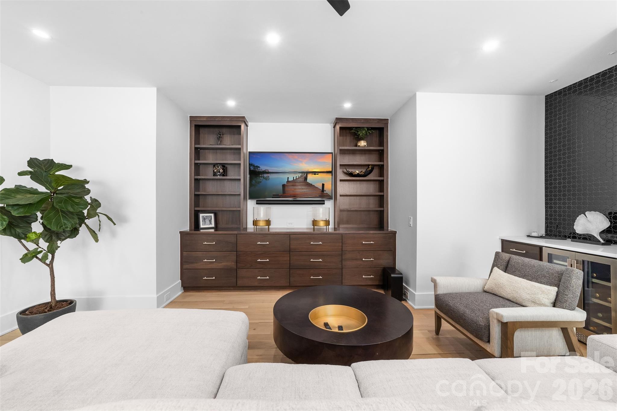 419 South Street #32 — Davidson