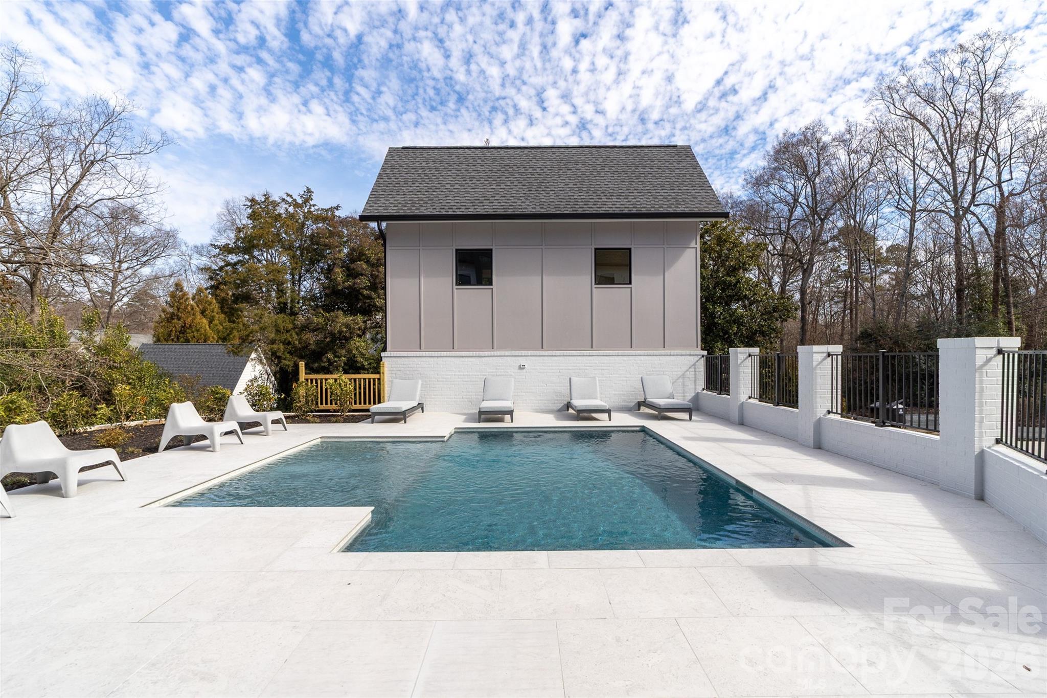 419 South Street #32 — Davidson
