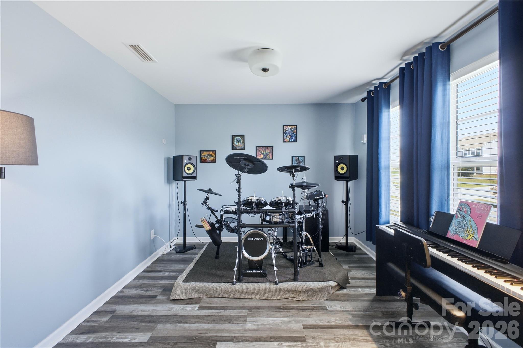 1049 River Haven Avenue SW #140 — Concord