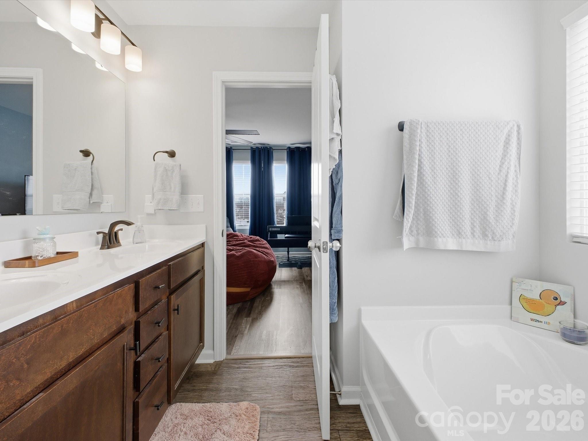 1049 River Haven Avenue SW #140 — Concord