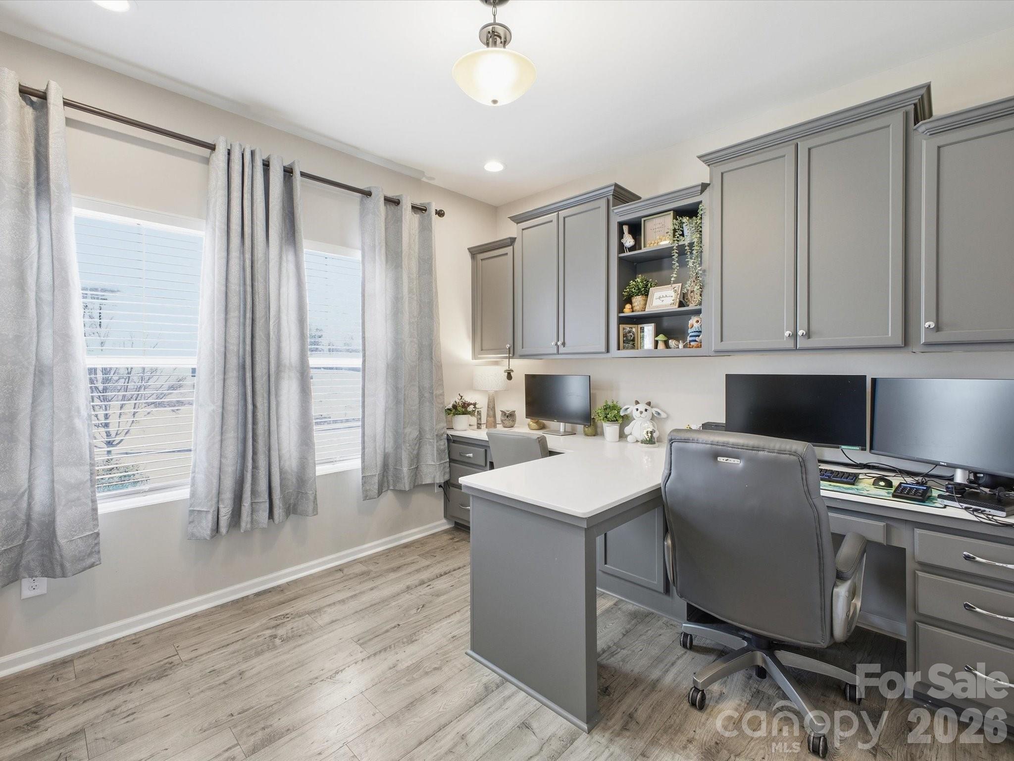 1049 River Haven Avenue SW #140 — Concord