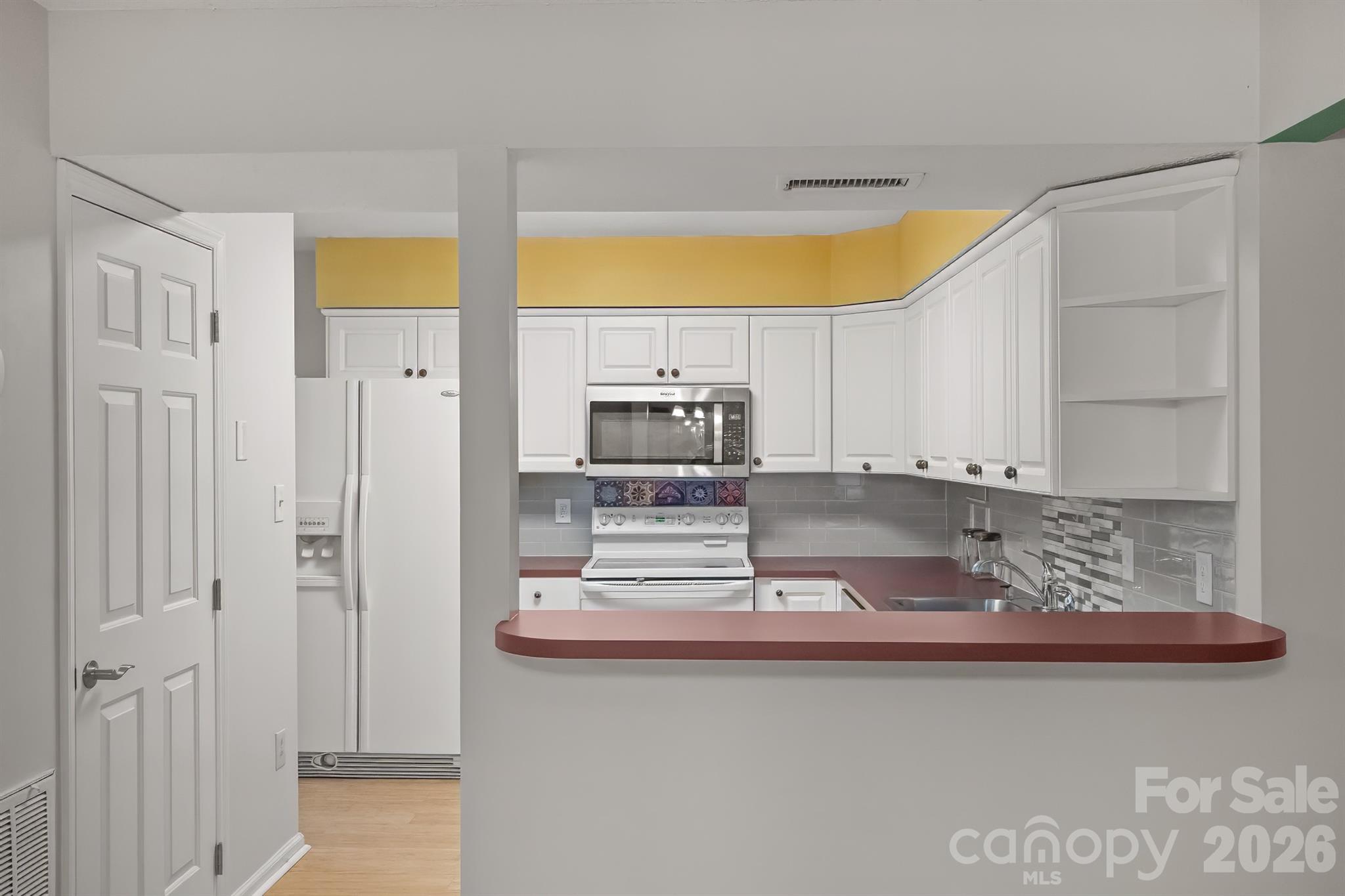 7331 Winery Lane — Charlotte