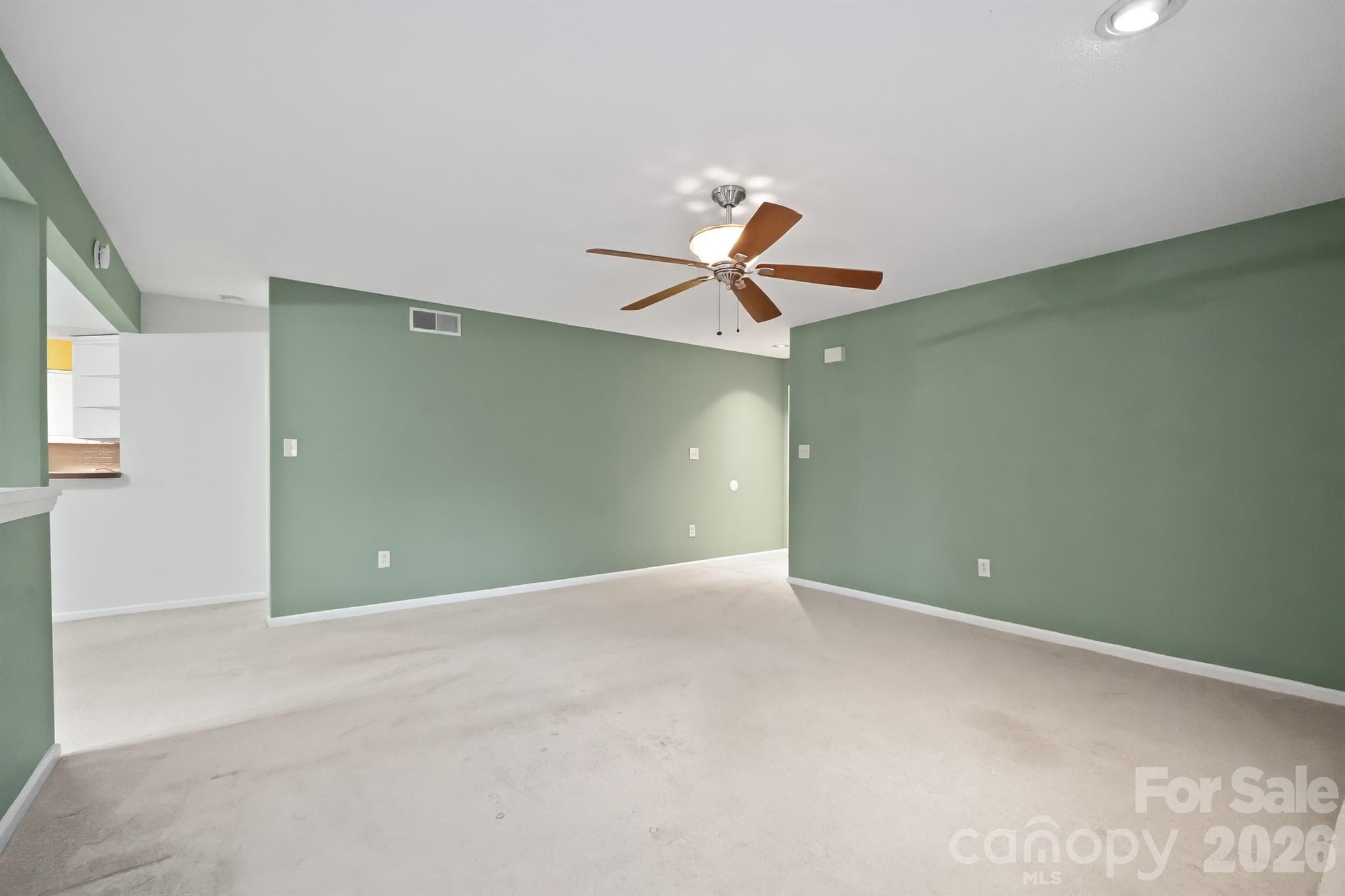 7331 Winery Lane — Charlotte