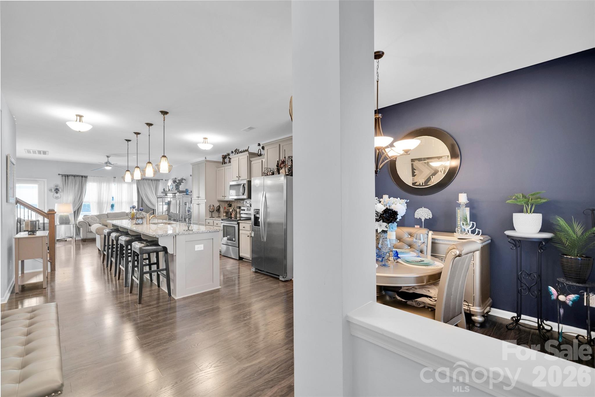 2527 Courtland Drive — Clover