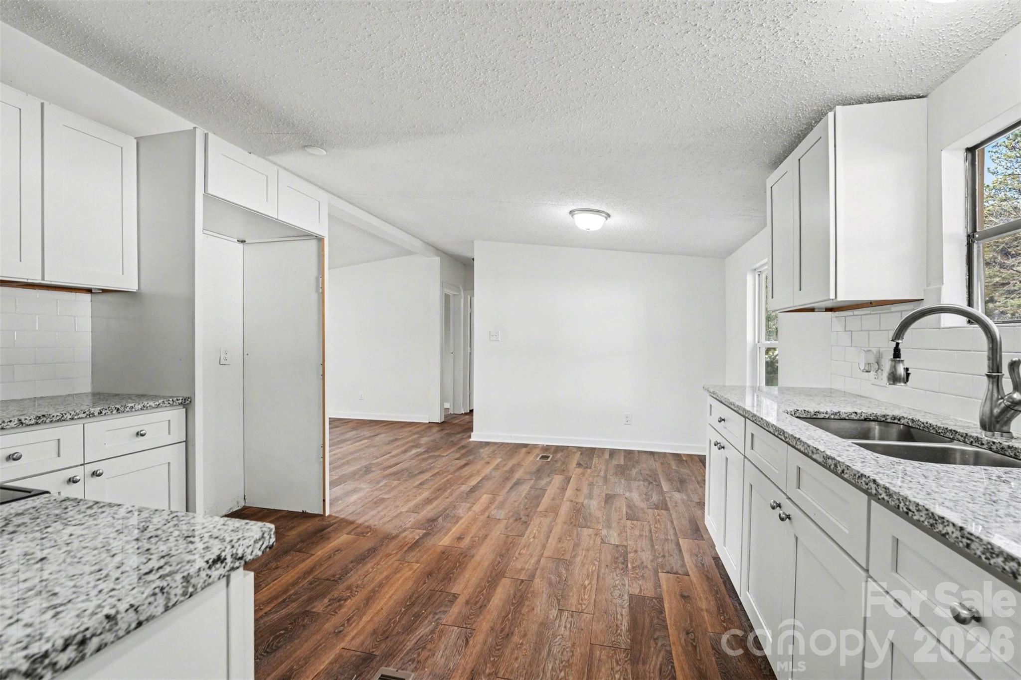6423 Helens Way — Denver