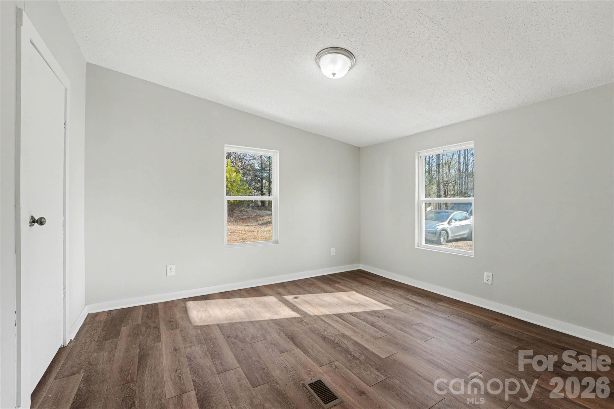 6423 Helens Way — Denver