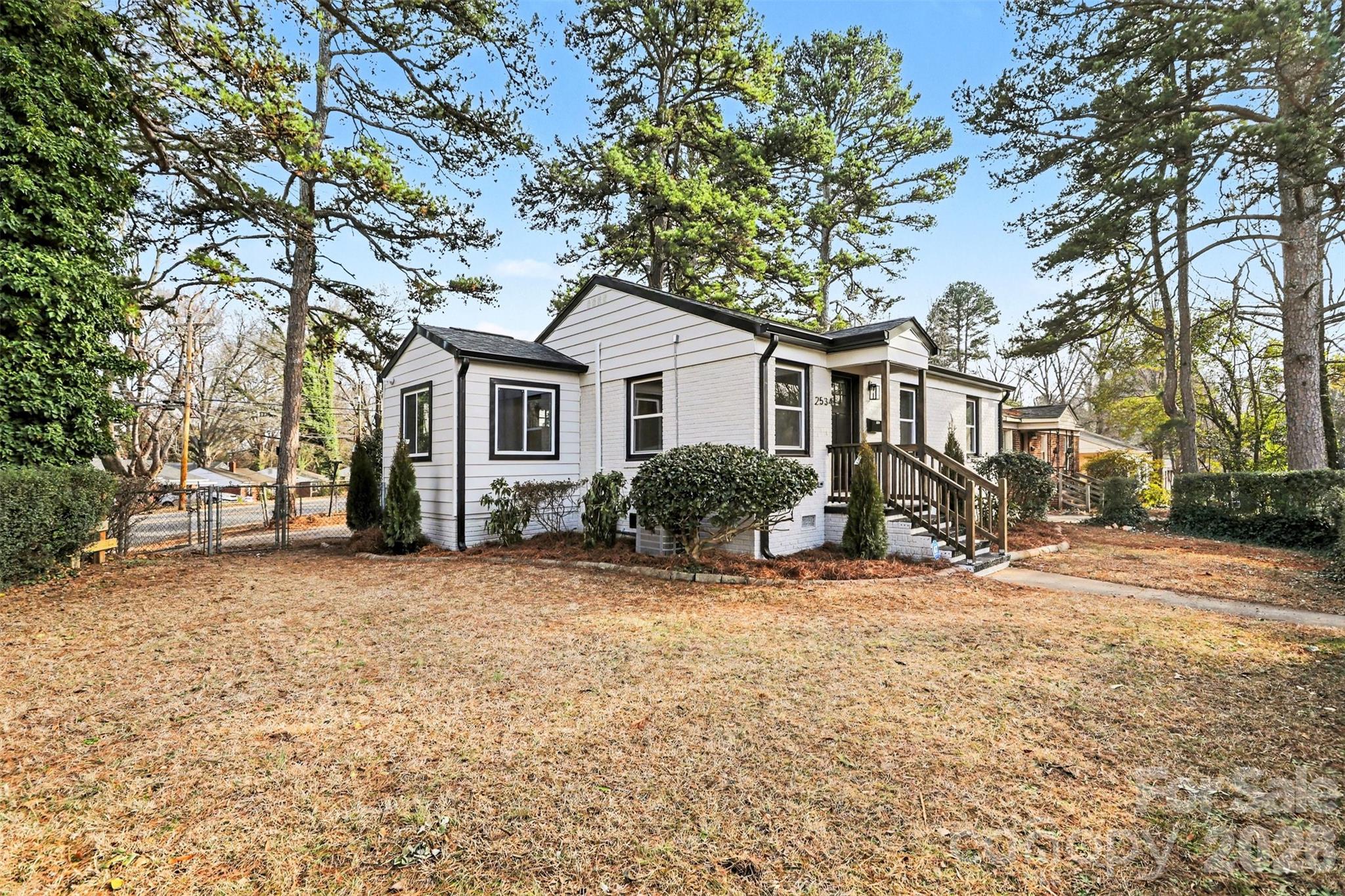 2534 Druid Hills Way — Charlotte