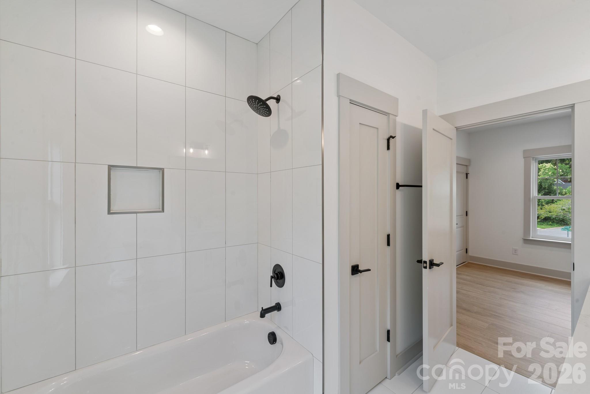 1529 Beckwith Place — Charlotte