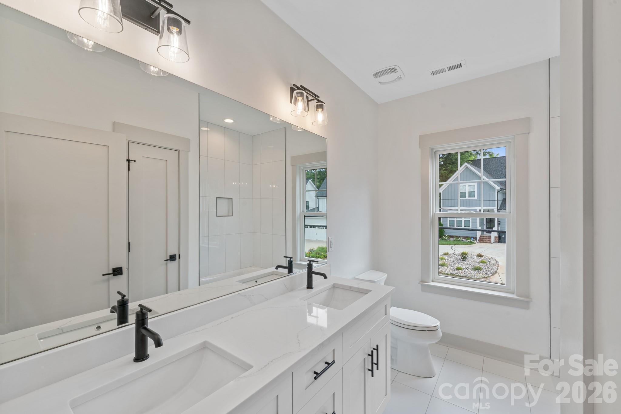 1529 Beckwith Place — Charlotte