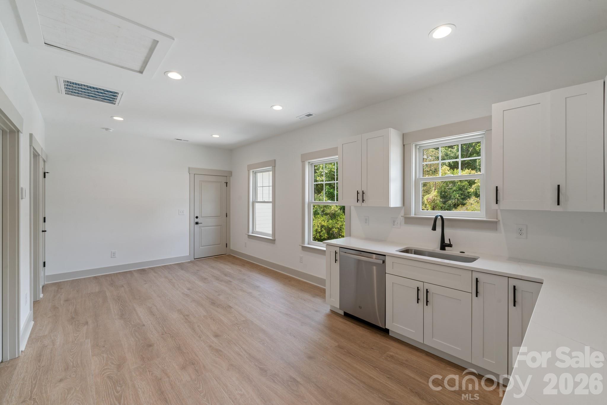 1529 Beckwith Place — Charlotte