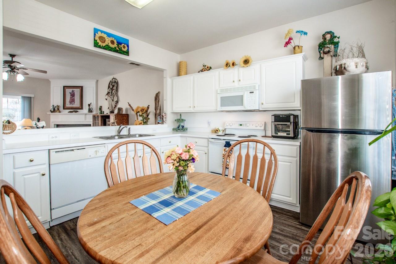3233 Mannington Drive — Charlotte