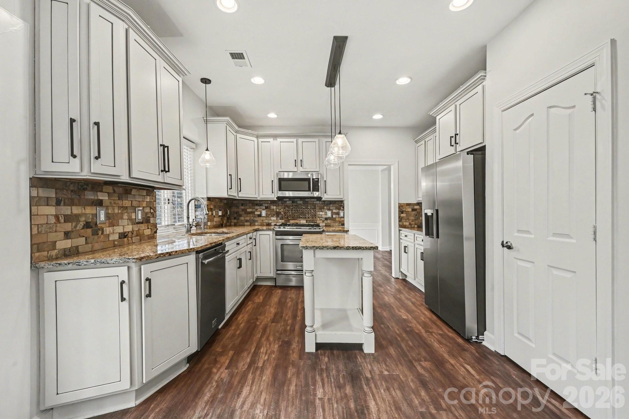 5805 Swanston Drive — Charlotte