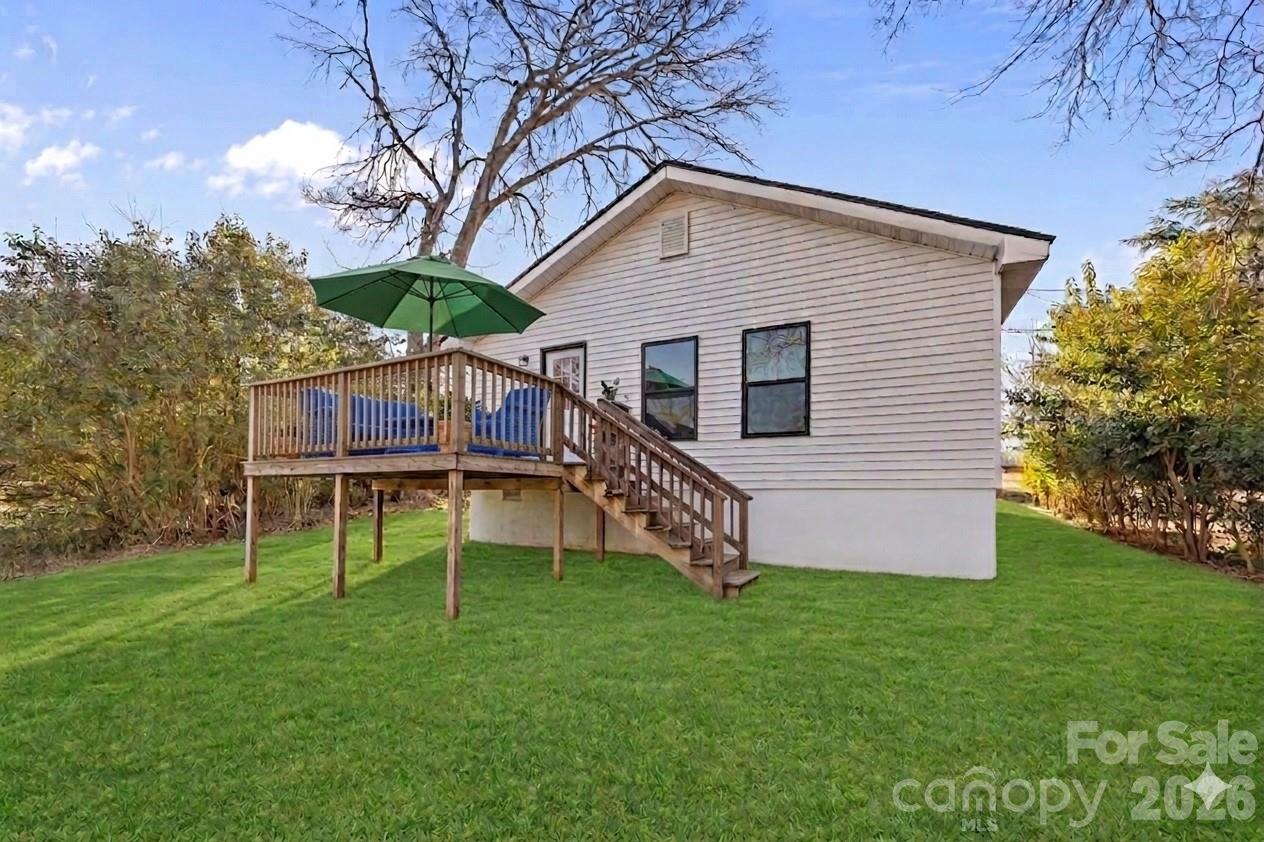 332 Dunlap Street — Lancaster