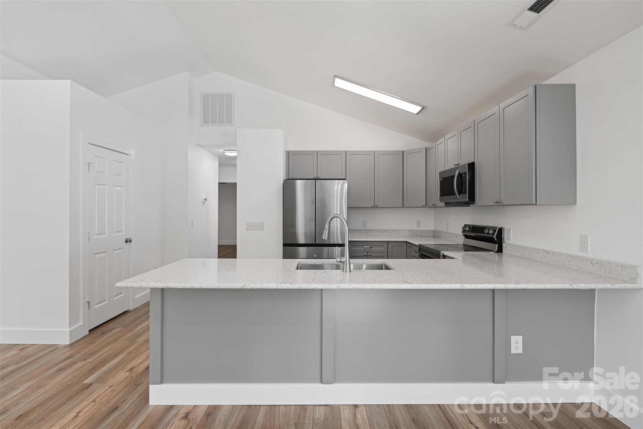114 Woodpecker Road — Purlear
