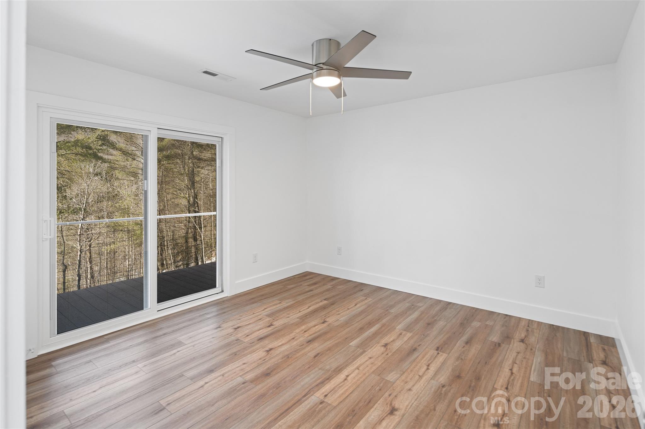 114 Woodpecker Road — Purlear