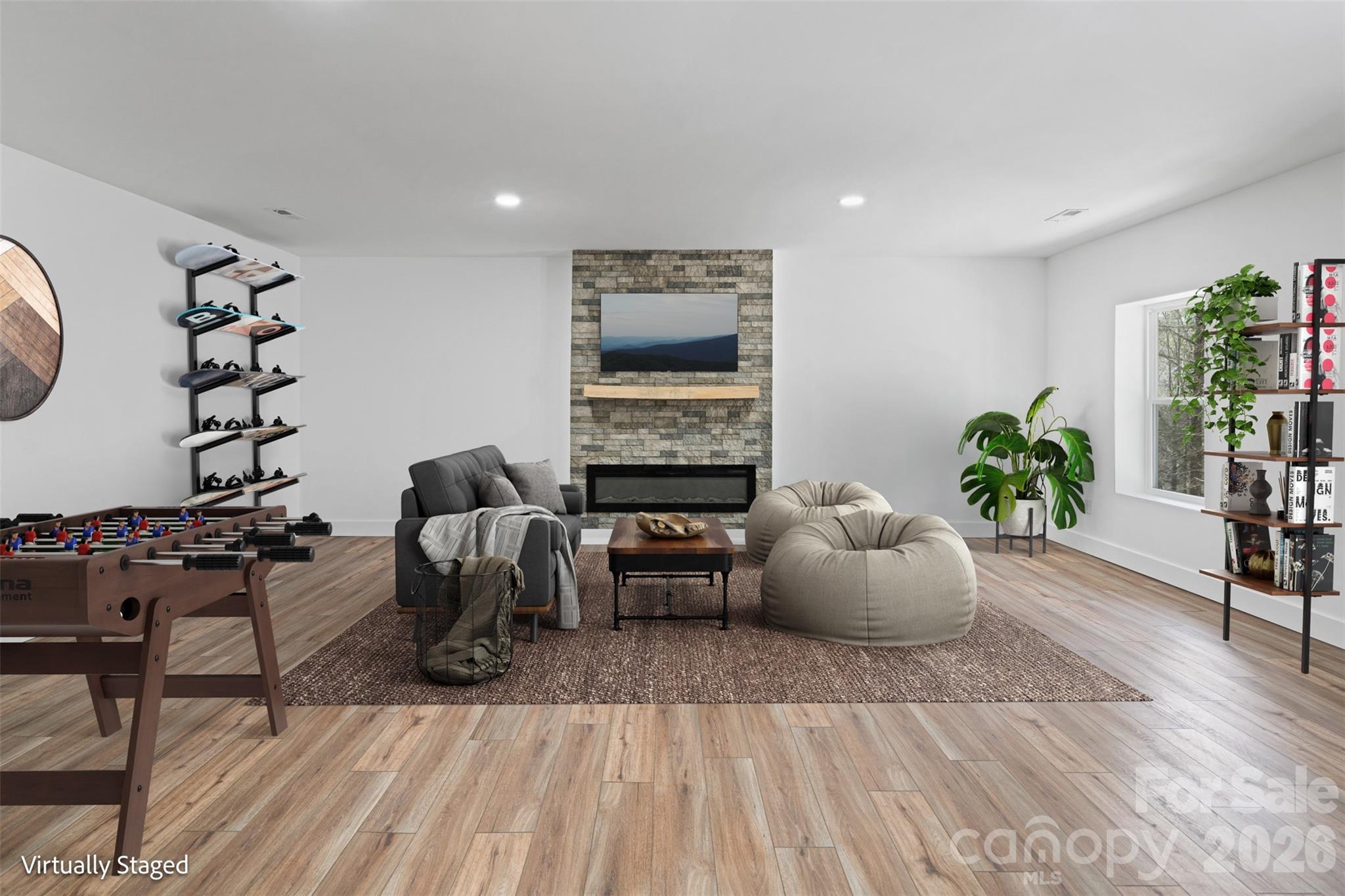 114 Woodpecker Road — Purlear