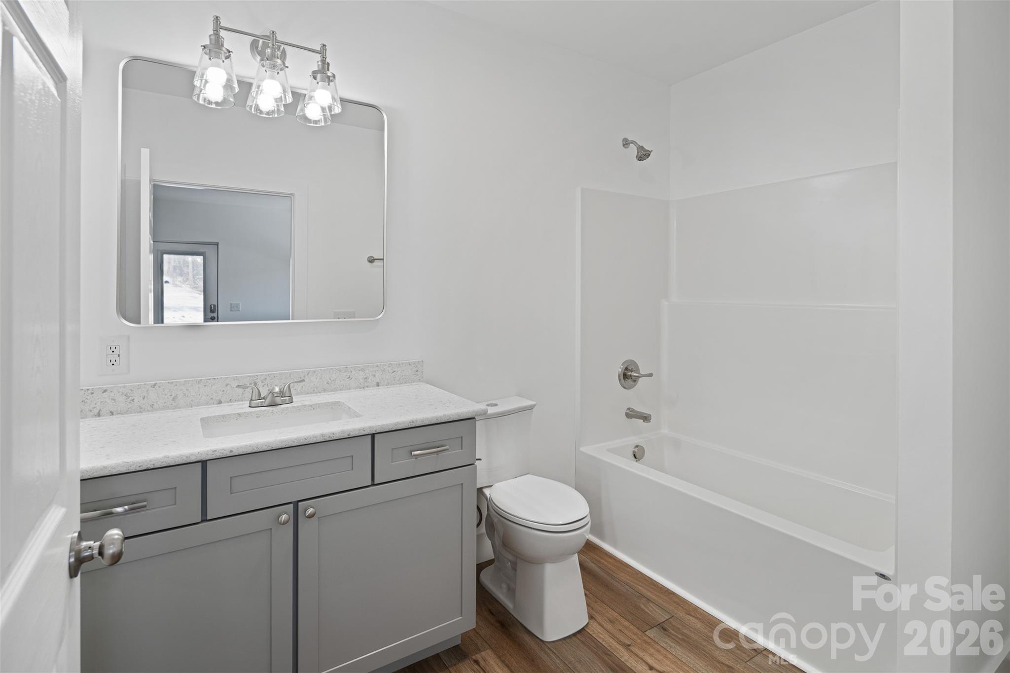 114 Woodpecker Road — Purlear
