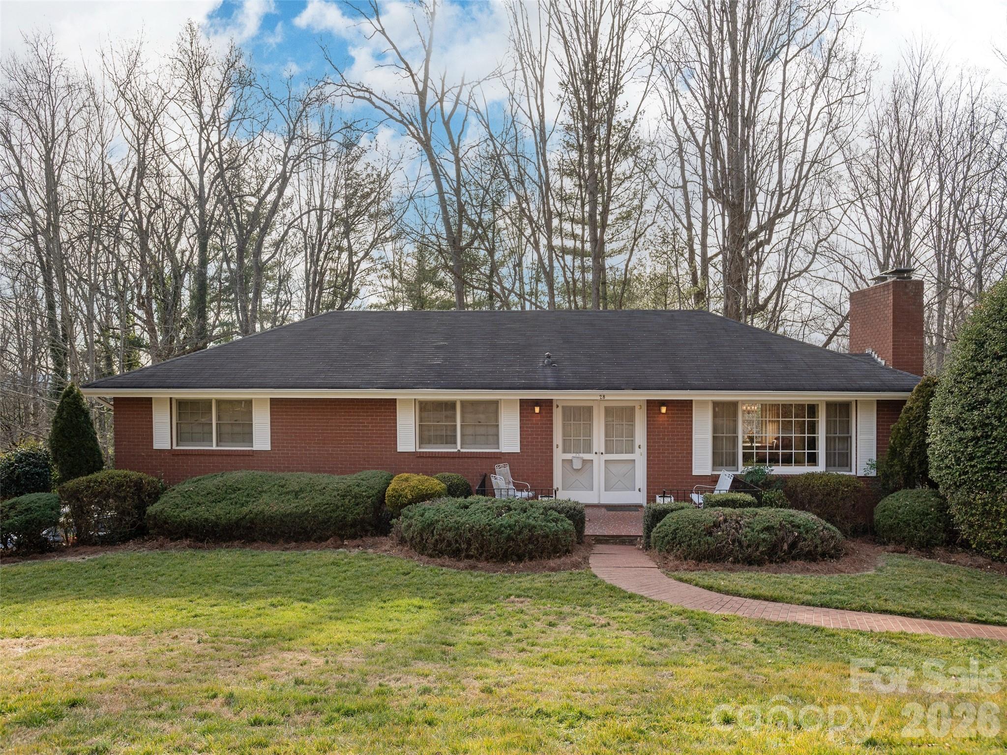 28 Westridge Drive — Asheville