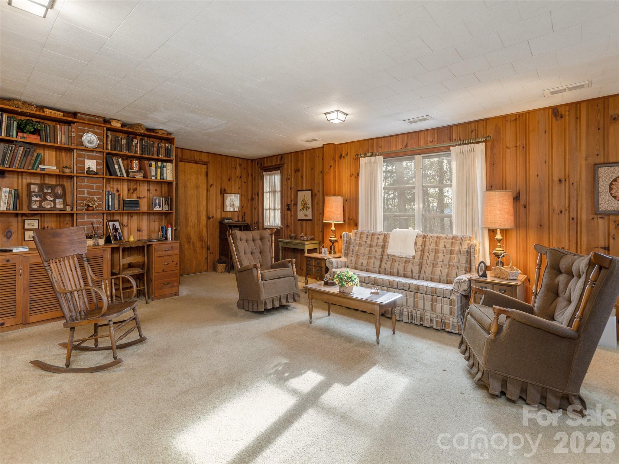 28 Westridge Drive — Asheville