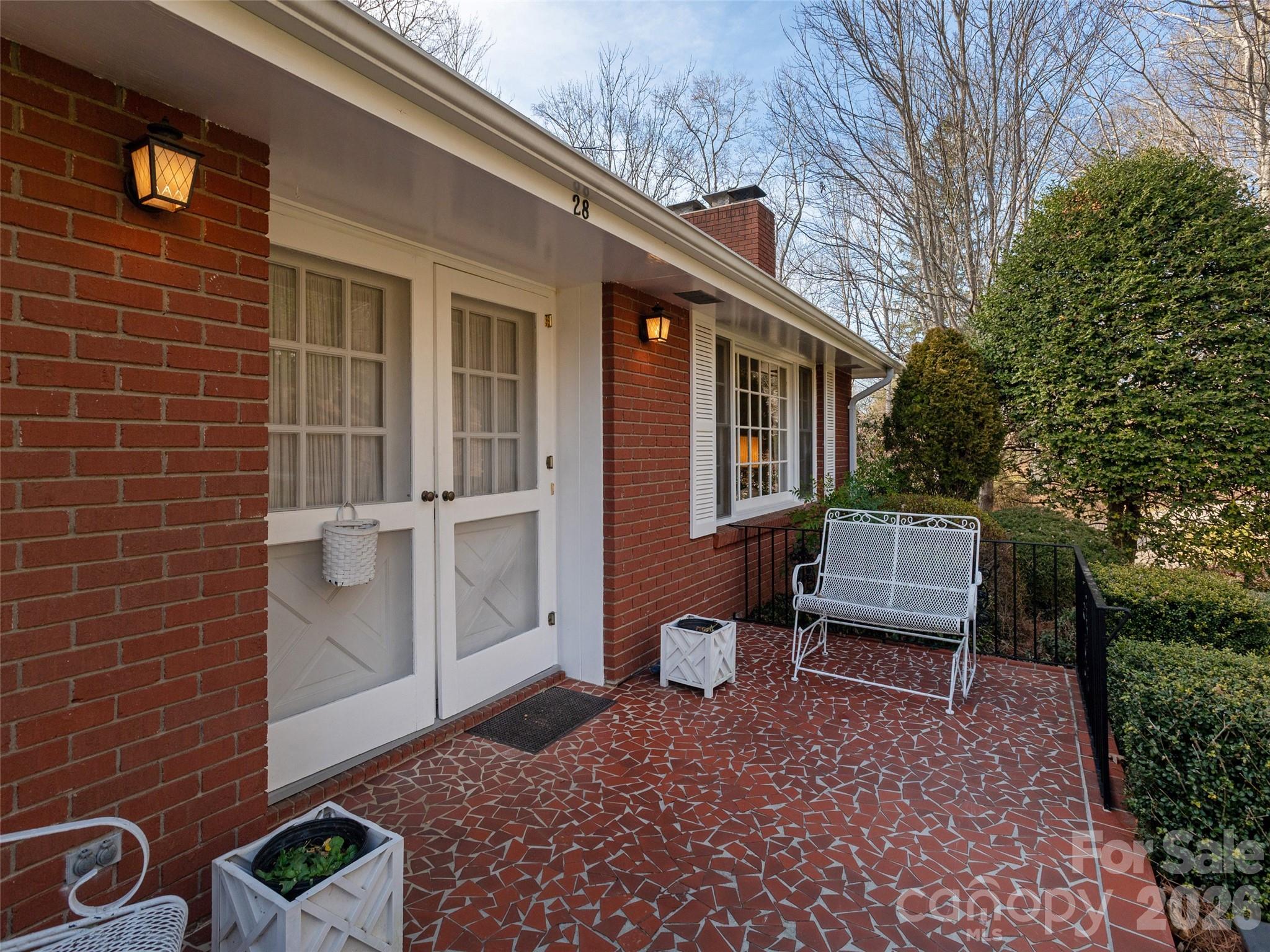 28 Westridge Drive — Asheville