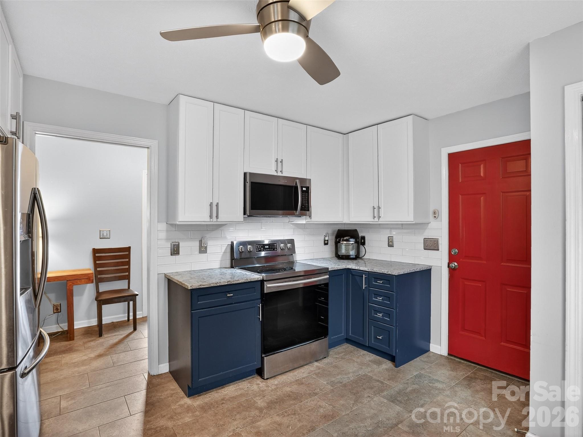 17 Driver Court — Hendersonville