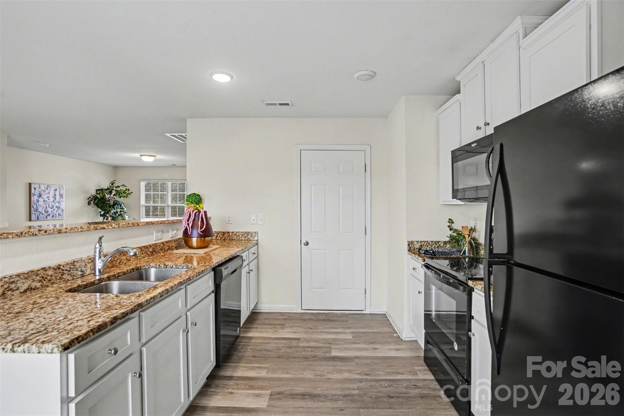 6004 Loy Court — Charlotte