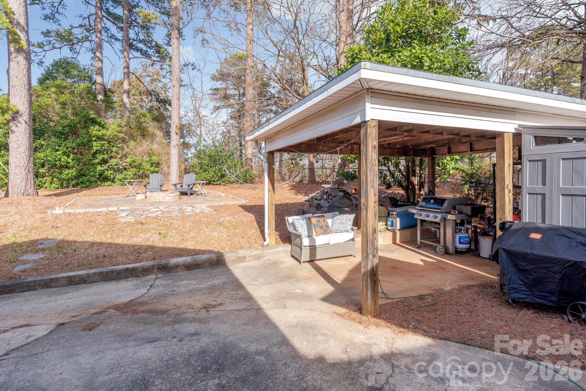 1708 Miles Court — Charlotte