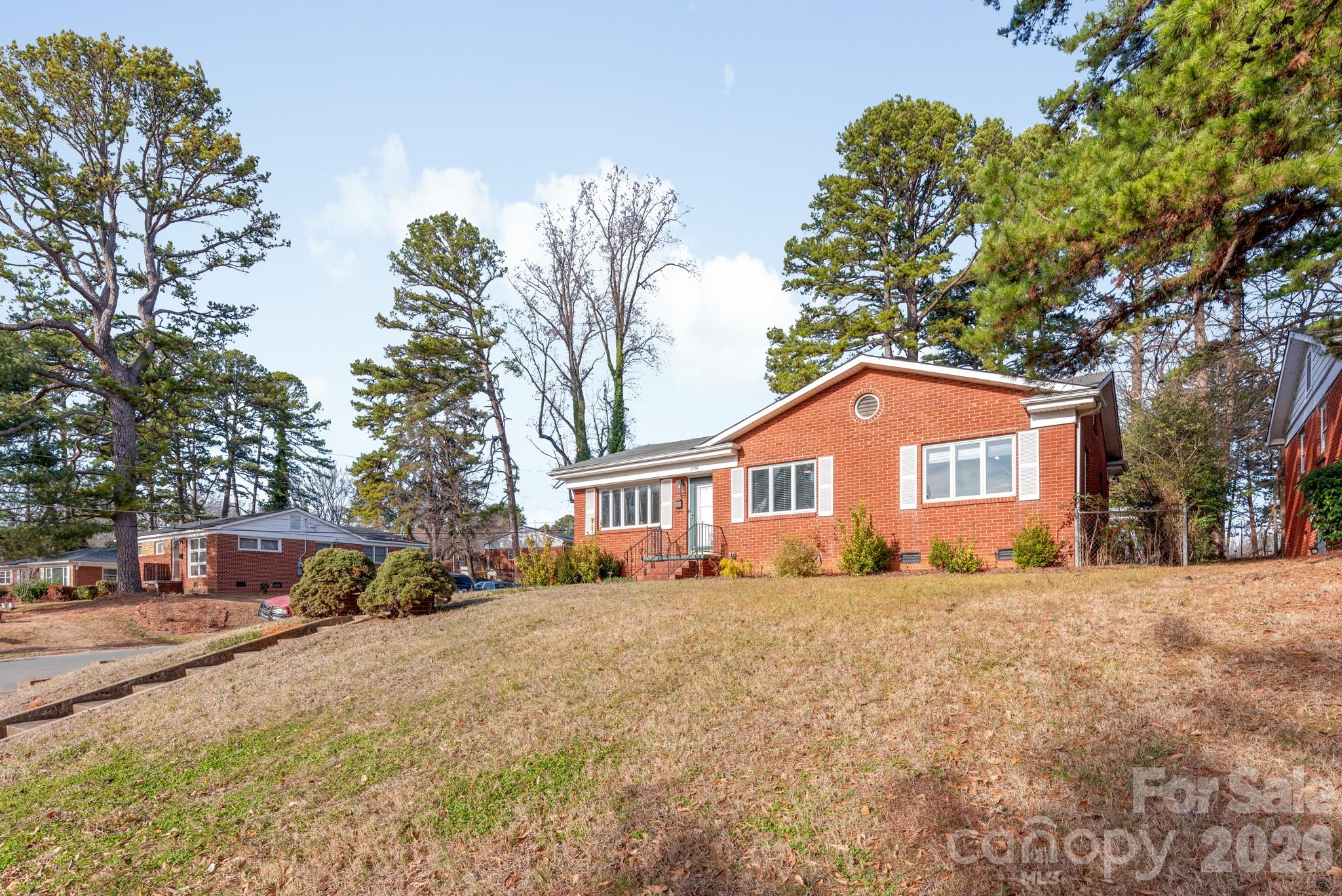 1708 Miles Court — Charlotte