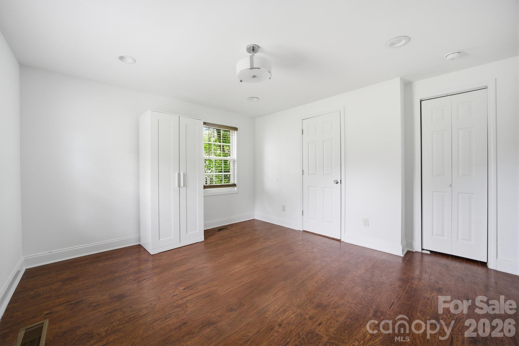 219 Breezewood Drive — Charlotte