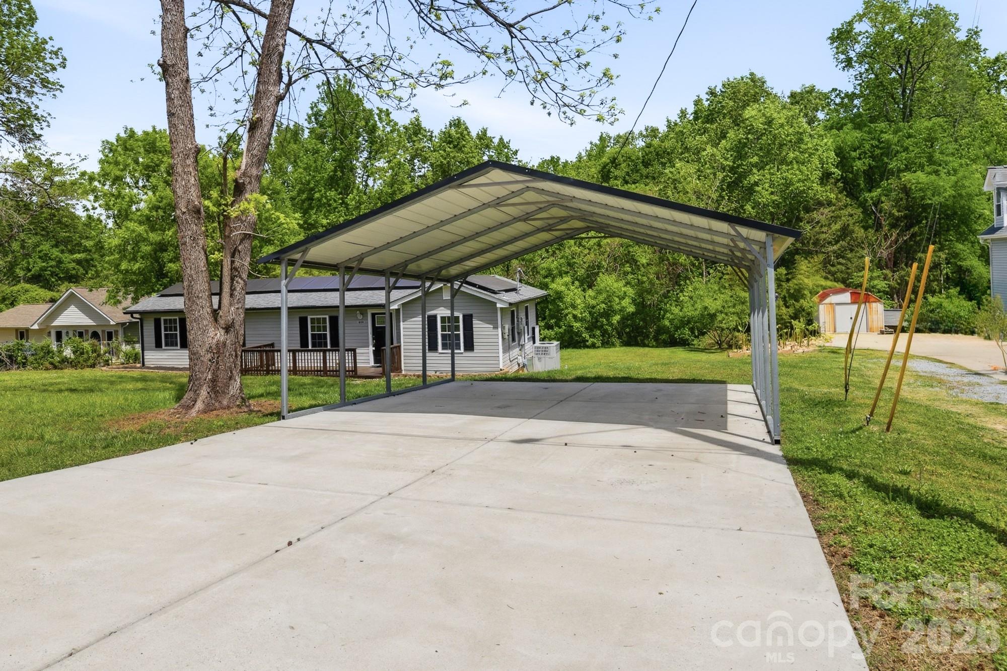 219 Breezewood Drive — Charlotte