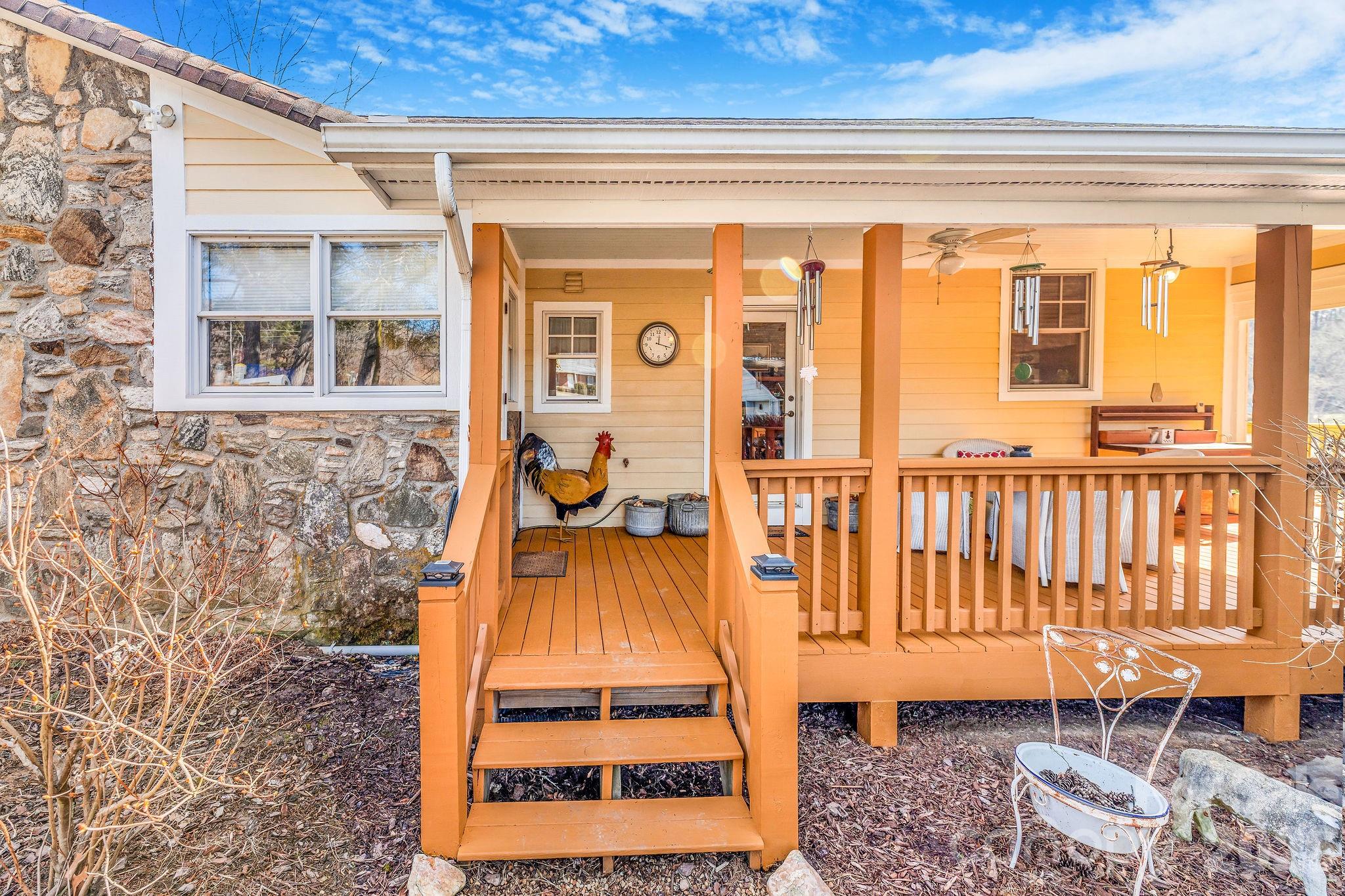 22 Mountain Spring Lane — Canton