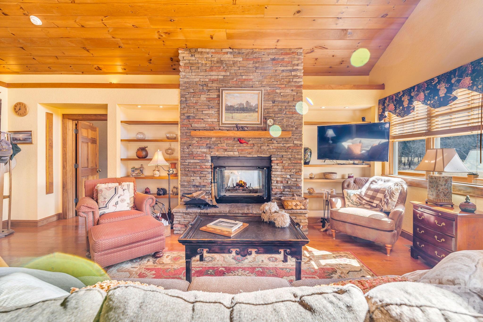22 Mountain Spring Lane — Canton