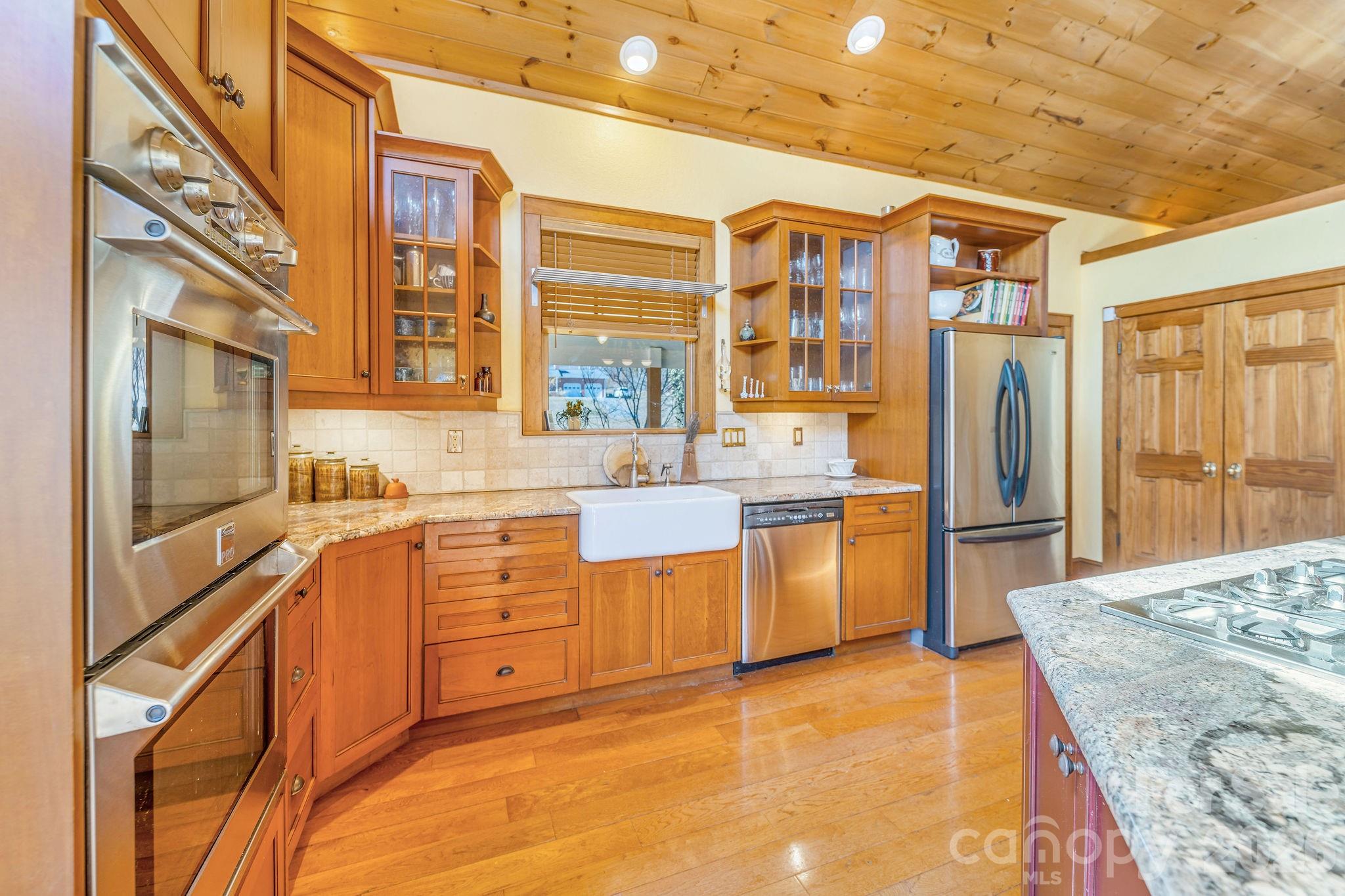 22 Mountain Spring Lane — Canton