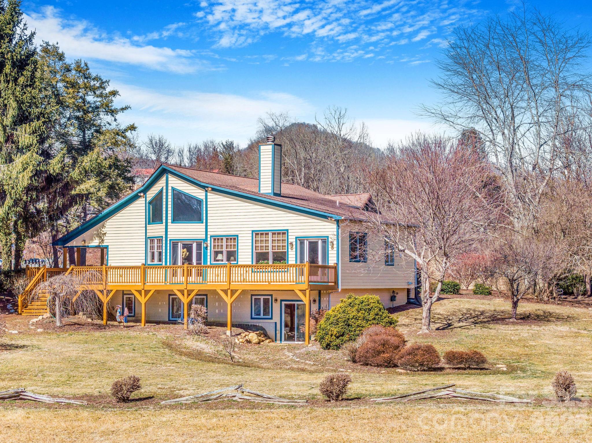 22 Mountain Spring Lane — Canton
