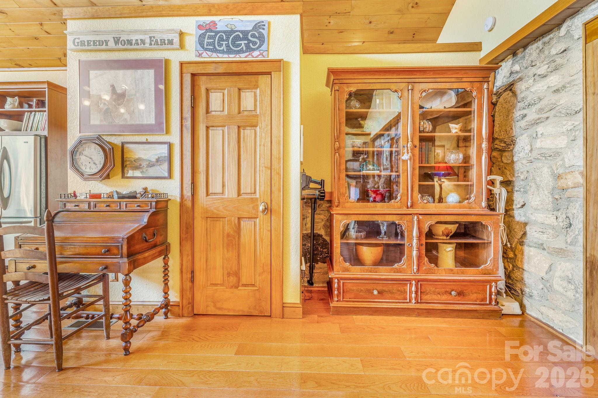 22 Mountain Spring Lane — Canton