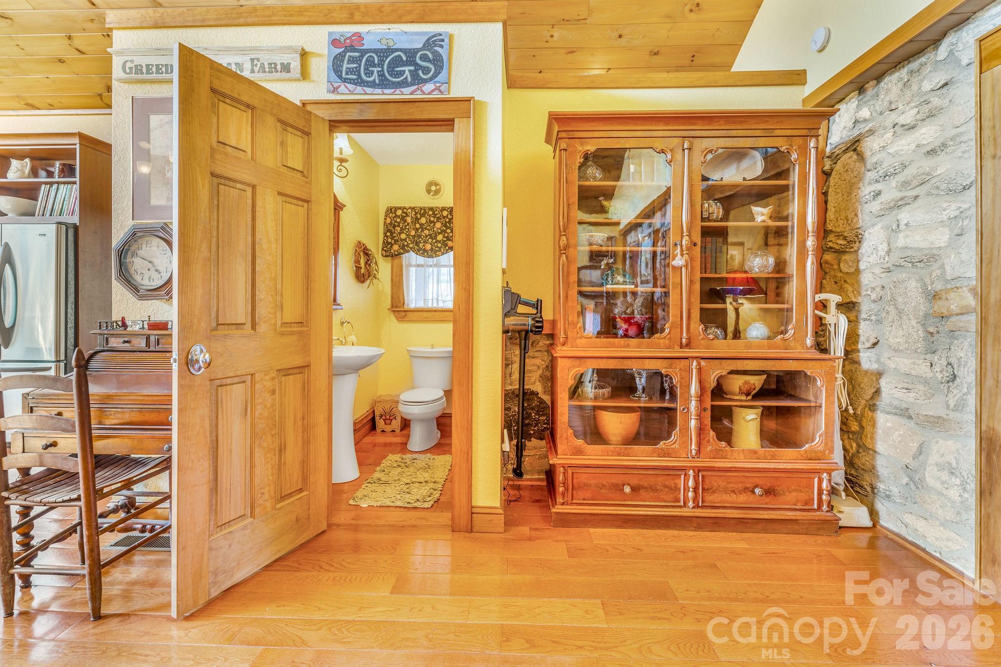22 Mountain Spring Lane — Canton
